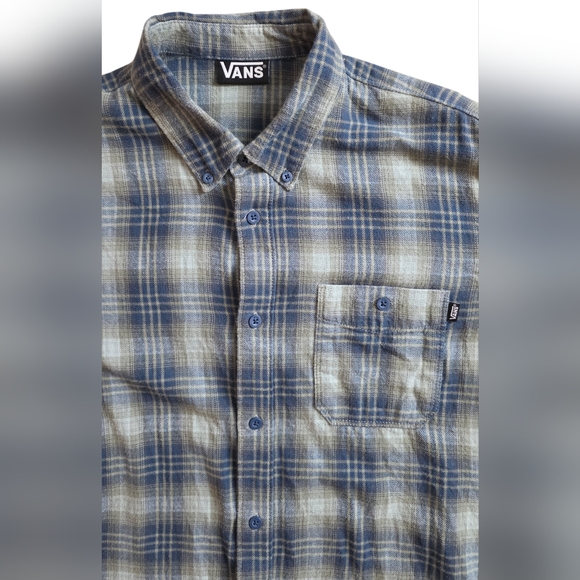 Vans Medium Blue Plaid Short Sleeve Button Down Skate Shirt - Picture 2 of 7